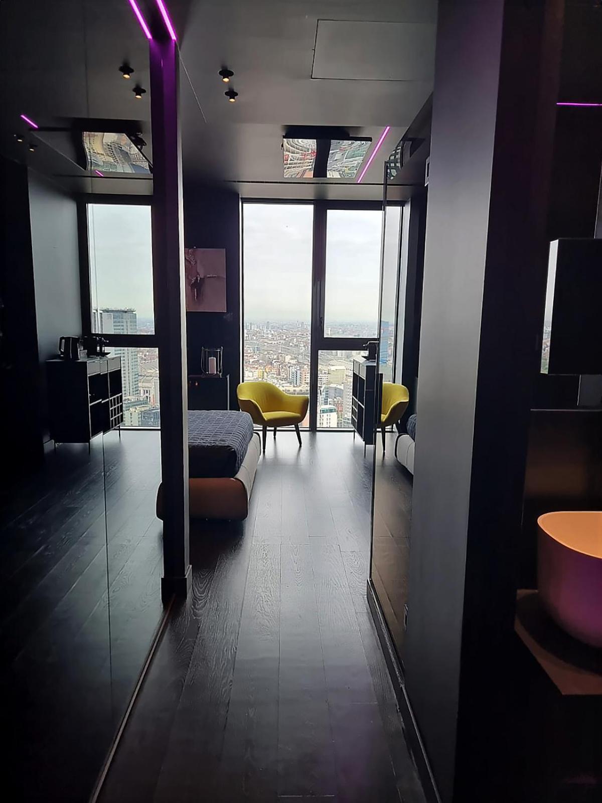Skyline Solaria Milano Hotel Екстериор снимка