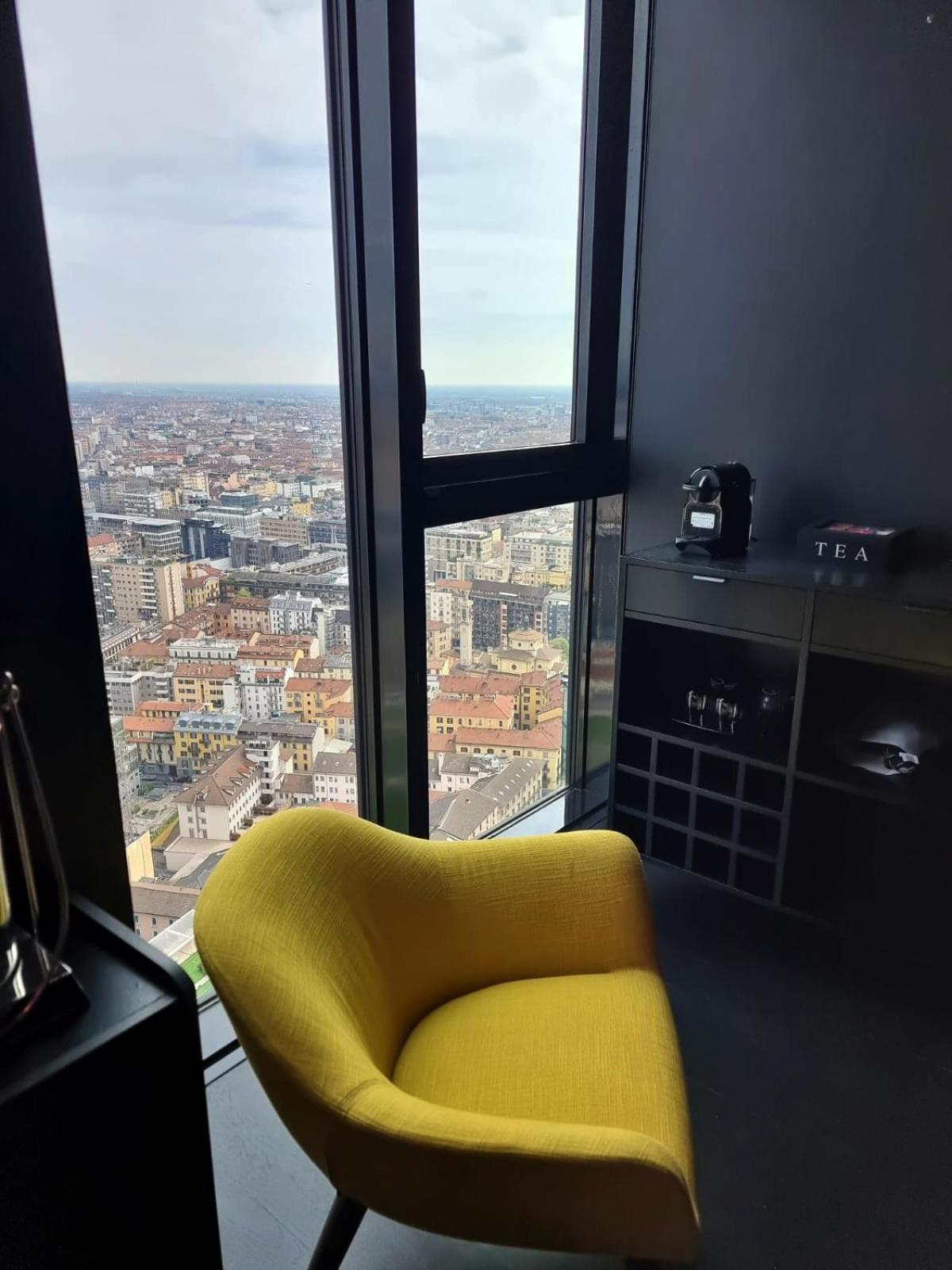 Skyline Solaria Milano Hotel Екстериор снимка