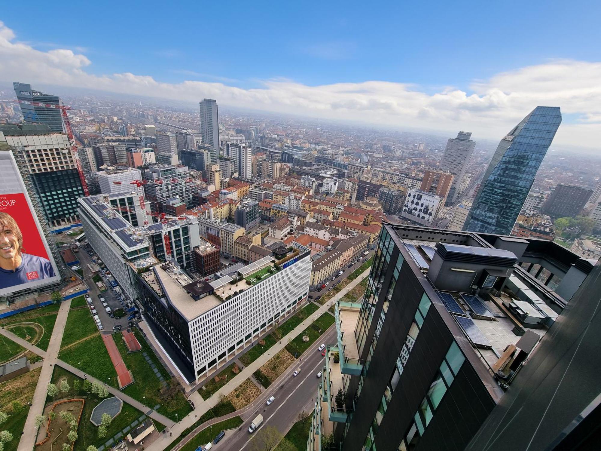 Skyline Solaria Milano Hotel Екстериор снимка